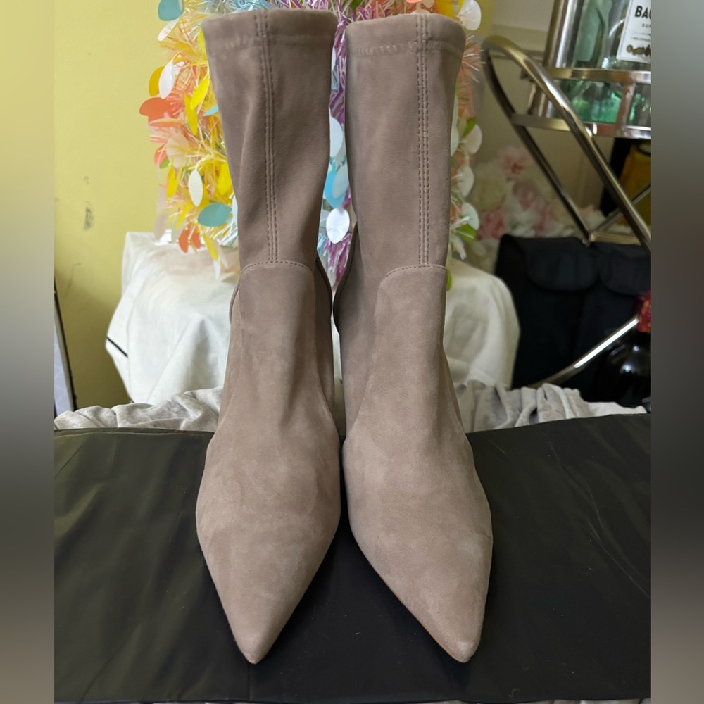 Stuart Weitzman Beige Heeled Boots